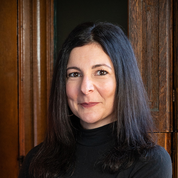 Stephanie Vecchiarelli's headshot.